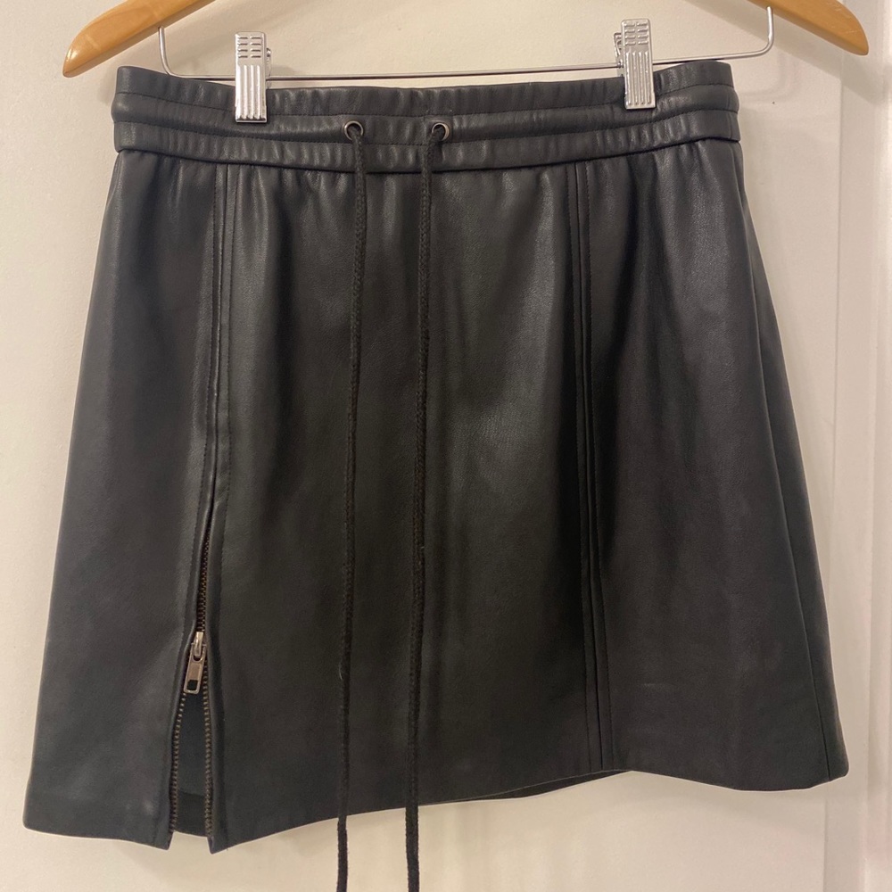 Leather skirt